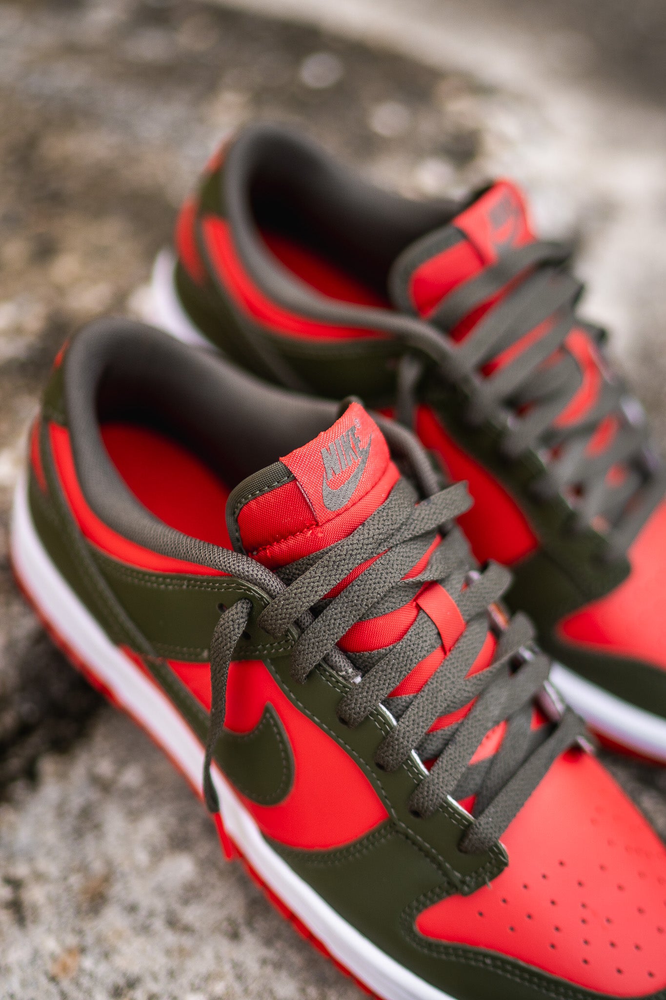 Mens Nike Dunk Low Retro (Mystic Red/Cargo Khaki)