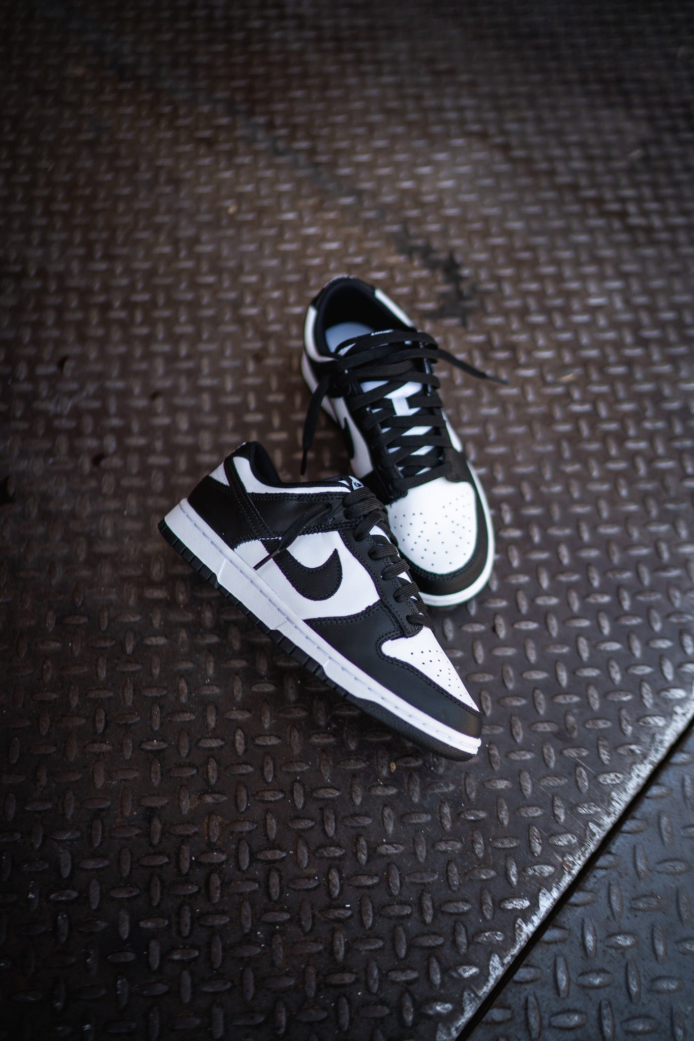 Nike Dunk Low Retro (Panda)